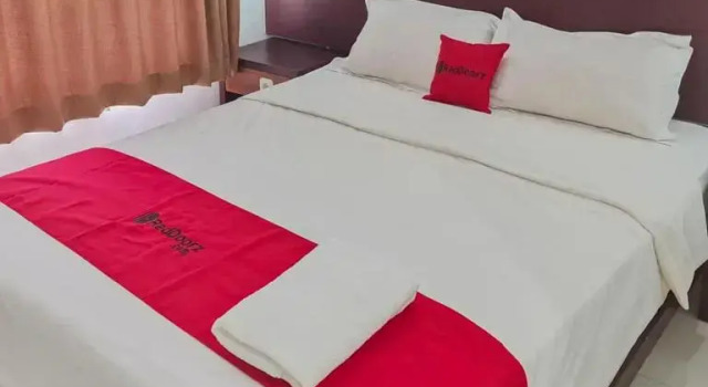 Номер Standard RedDoorz Plus at Hotel Royal Palangka Raya