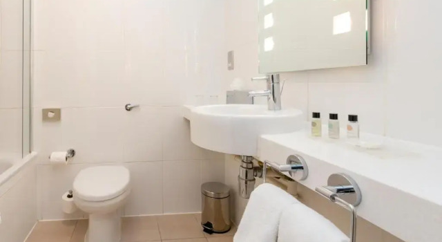 Двухместный номер Deluxe The Park Royal Hotel & Spa
