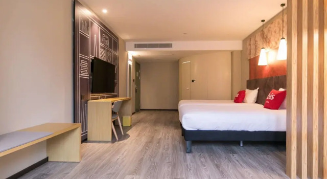 Ibis Xi'an Jianzhang Road Fengdong New Area Hotel, Prenota Hotel Weiyang 