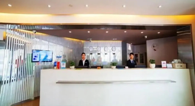 Jinjiang Inn Jiaozuo Gymnasium, Prenota Hotel Hotel a Henan con parcheggio, Parcheggio