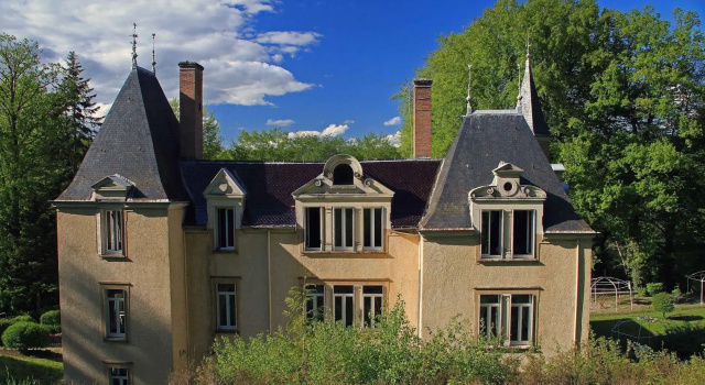 Chateau de Bonnevaux, Boek Bed and Breakfast Hotels in Isère met zwembad, Zwembad
