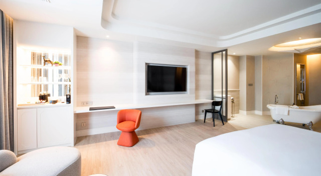Aiden Surawong Bangkok