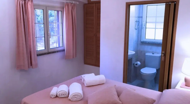 Villa Mica, Забронировать Вилла Отели Ла-Маддалена с парковкой, рядом с Пляж Джардинелли, Парковка
