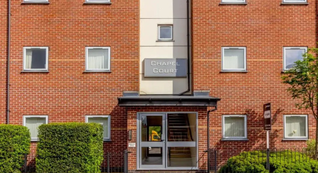 Chapel Court Apartments, Buchen Sie Ferienwohnung Cannock Staffordshire