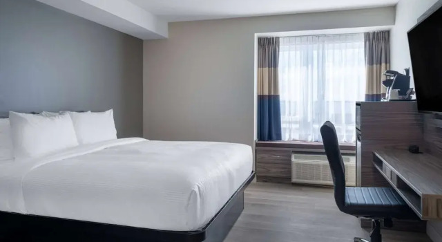 Двухместный номер Microtel Inn & Suites by Wyndham Kanata Ottawa West
