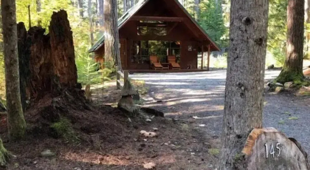 Коттедж Elk Drop Inn