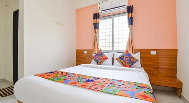 FabHotel Silver 9