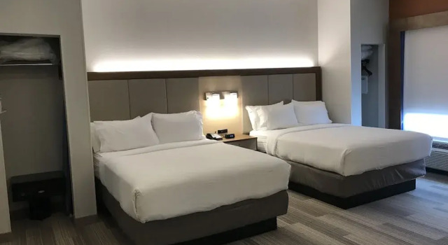 Четырёхместный люкс Holiday Inn Express Orlando - South Davenport by IHG