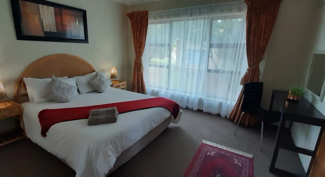Eagles Nest, Prenota Hotel Herolds Bay Western Cape