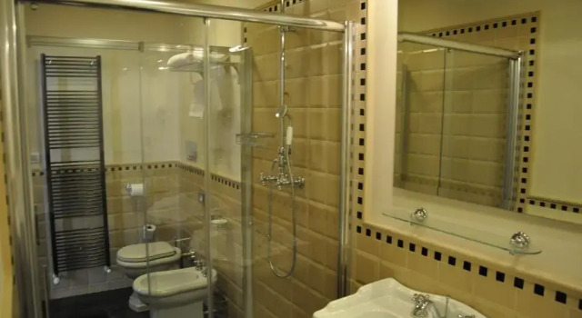 Полулюкс Hotel Patria