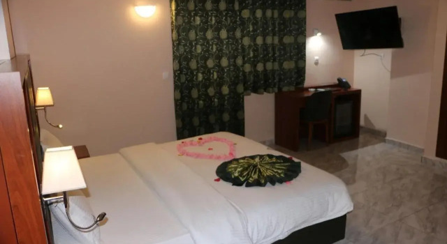Hôtel JOUVENCE INTERNATIONAL, Buchen Sie Hotel Jaunde Mfoundi