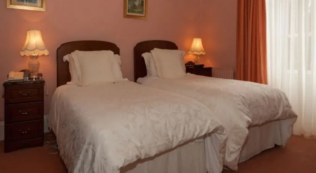 Ivyleigh House, Забронировать Отель  