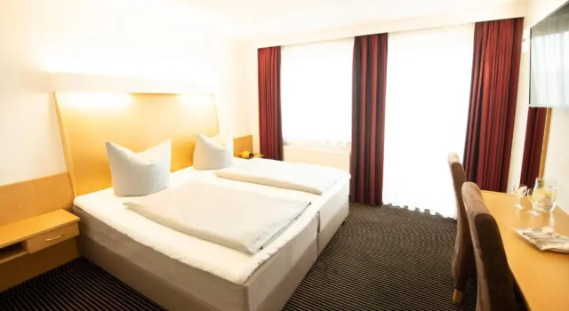 Ambient Hotel Salzburger Hof, Забронировать Отель Гинген-ан-дер-Бренц 