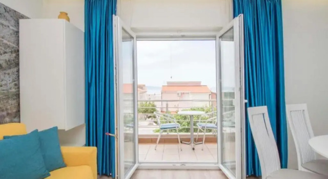 Апартаменты Comfort c 1 комнатой с балконом и с видом на море Apartments Antonio