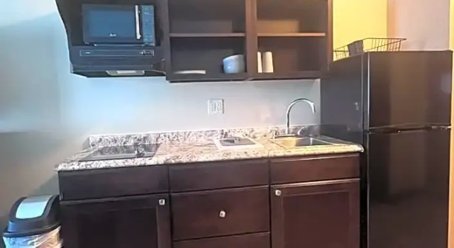 Люкс Cobblestone Inn & Suites - Fort Dodge
