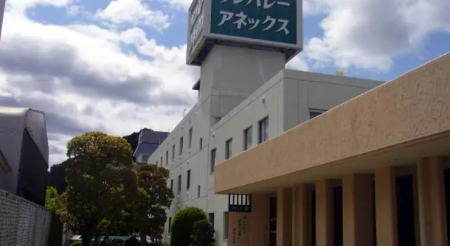 Hotel Sunvalley Izu-Nagaoka Annex, Buchen Sie Hotel Izunokuni. 