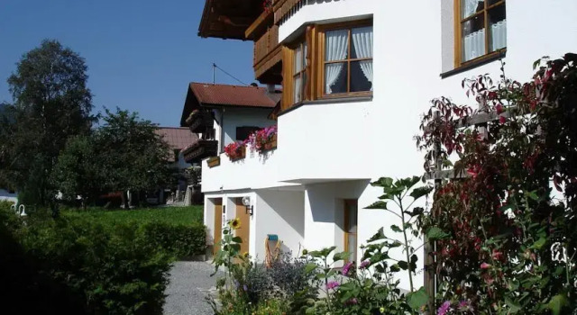 Apart Elisabeth, Prenota Hotel Hotel a Tirolo con parcheggio, Parcheggio