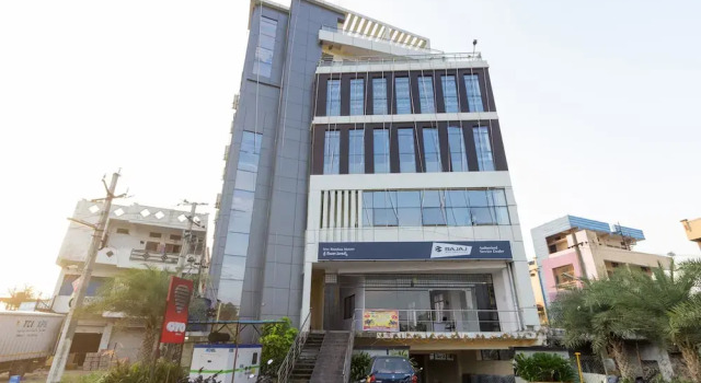 OYO 7627 Royal Plaza, Rezerwuj Hotel Shamshabad 