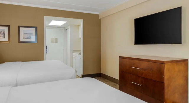 Номер Standard с балконом Comfort Inn Ocean City Boardwalk