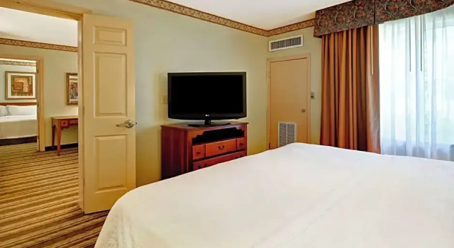 Четырёхместный номер Standard с 2 комнатами Homewood Suites by Hilton Chester