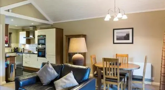 Cameron House Semi Detached Lodge L58