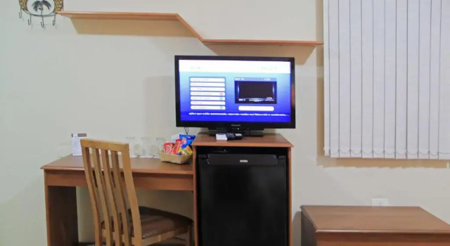 Четырёхместный номер Standard Hotel Valparaíso - Metrô Paraíso e 800m da Av Paulista