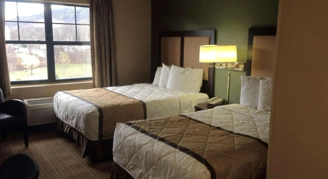 Четырёхместная студия Studio 6 Extended Stay Fishkill Westage Center NY
