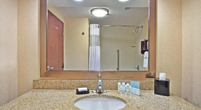 Студия Hampton Inn Huntington/Barboursville