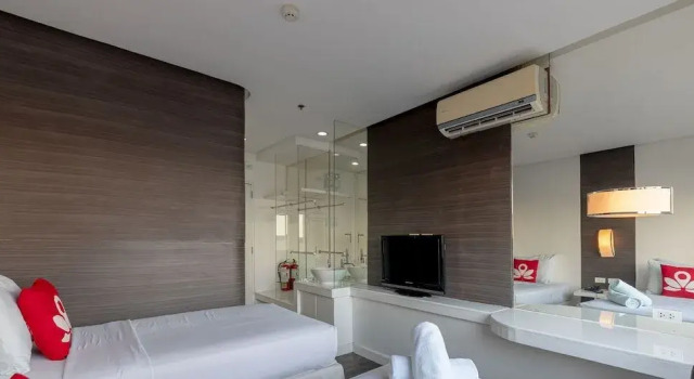 Embarcadero Hotel by ZEN Rooms