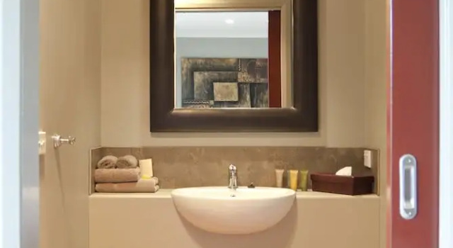 Двухместная студия Standard с балконом Bairnsdale Motel