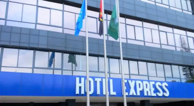 Hotel Express, Rezervați Hotel Hoteluri de afaceri în Luanda, 4* 5*