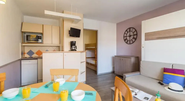 Апартаменты Air-conditioned Studio in Sainte Maxime