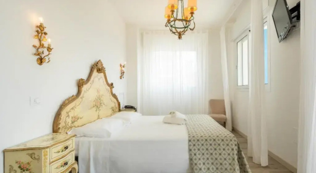 Четырёхместный номер Standard с видом на море Hotel Tizian Beach