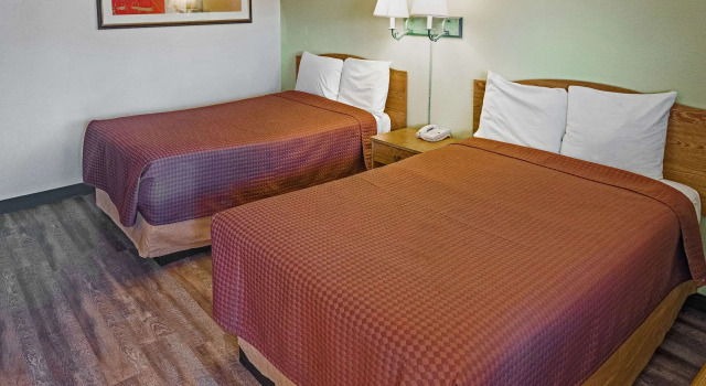 Garner Hotel Albuquerque Airport by IHG, Забронировать Мини-отель Альбукерке Нью-Мексико