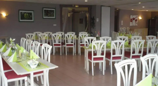 Enzo Hotels Bulgneville by Kyriad Direct, Prenota Hotel Bulgneville Vosgi