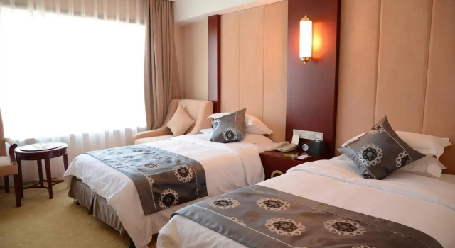 New Century Hotel Yangzhou, Book Hotel Hotels in Yangzhou with Parking, Parking