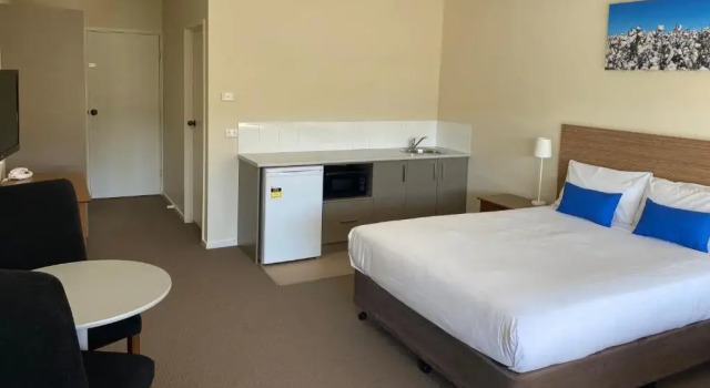 Трёхместный номер Standard Comfort Inn Bishops Lodge