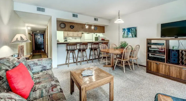 Mountainside 159e 2 Bedrooms 2 Bathrooms Condo, Забронировать Апартаменты/квартира Отели Roosevelt National Forest с парковкой, Парковка