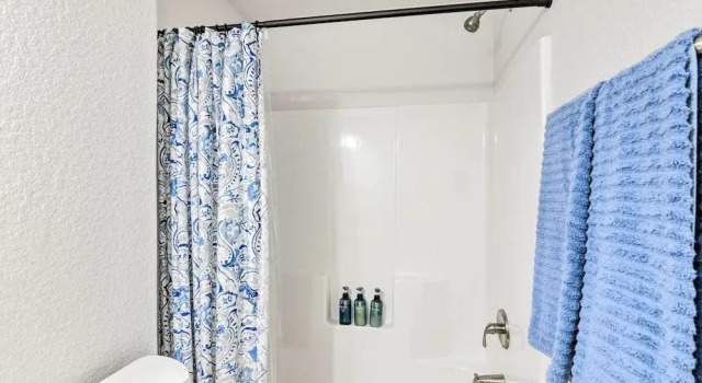 Апартаменты с 2 комнатами Near Ocean: Surfside Beach Gem w/ Deck & Views!