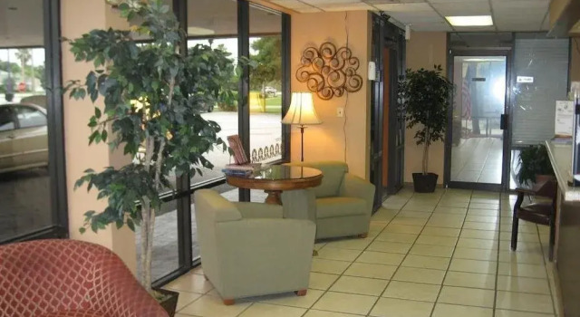 Lake Cecile Inn and Suites, Varaa Hotelli Kissimmee Kissimmee