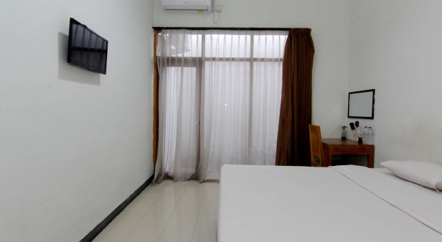 The Fort Hotel, Book Hotel Hotels in Sedayu with Parking, Parking