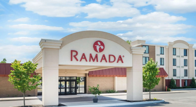 Ramada by Wyndham Watertown Thousand, Забронировать Отель Уотертаун штат Нью-Йорк