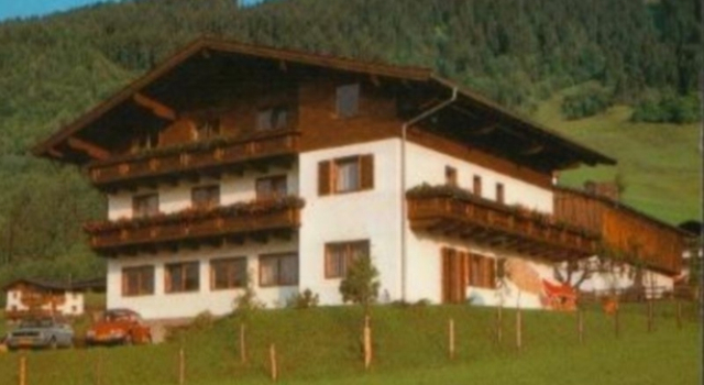 Pension Bergblick, Rezerwuj Hotel Hotele w Salzburg z parkingiem, Parking