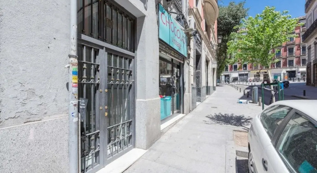 Suites Madrid Centro, Забронировать Отель Отели Мадрида 3 звезды, рядом с Театр Монументал, 3*