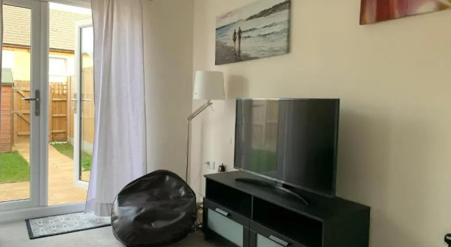 Апартаменты Cove, Dorlahomes, Spacious 3 Bed House with Garden, Free Parking, Sittingbourne City Centre