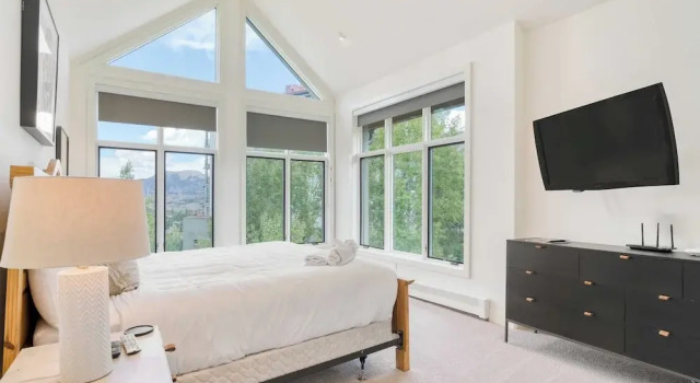 Emerald Elk at Village Creek by AvantStay, Забронировать Дом для отпуска Теллурайд Telluride Ski, рядом с Mountain Village Gondola Station