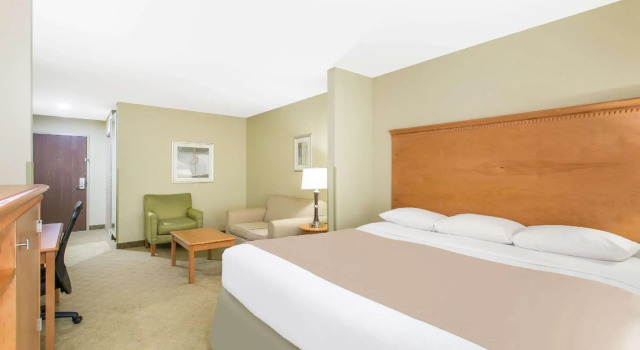 Двухместный номер Standard Spark by Hilton Savannah South I-95