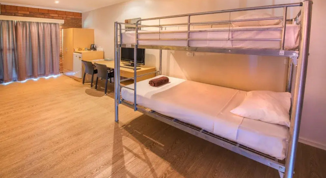 Семейный номер Standard Contour Hotel Katherine