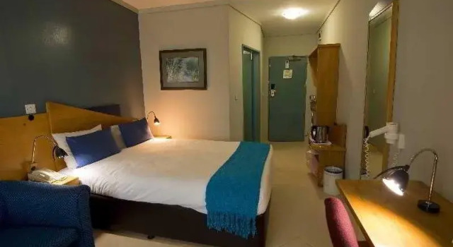Beitbridge Express Hotel, Book Hotel Beitbridge South Matabeleland