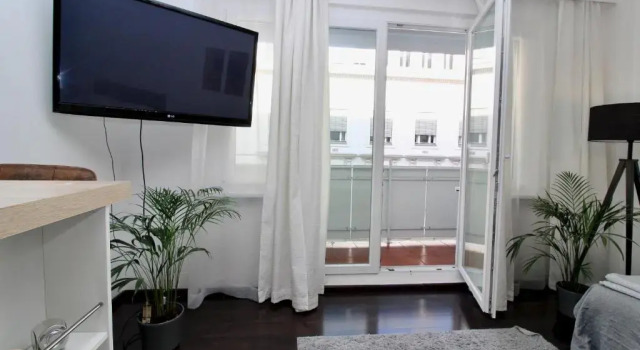 Appartamento Balcony Apartment - Next to Opera